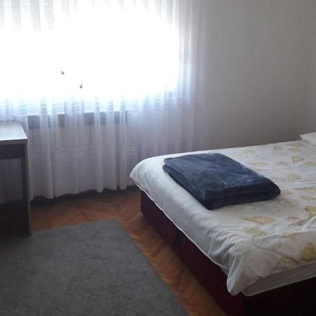 Apartment Upper Town Gospić Extérieur photo