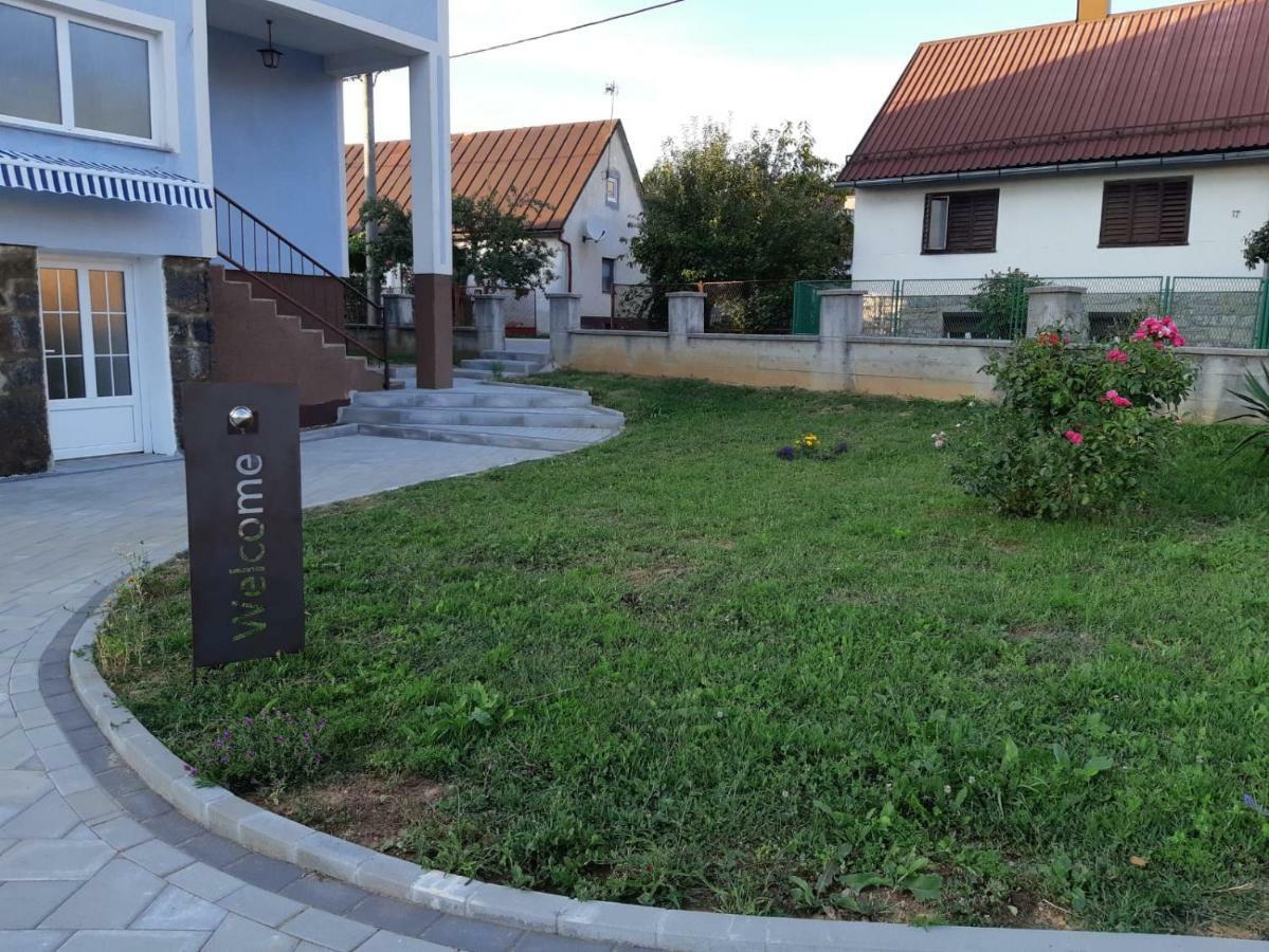 Apartment Upper Town Gospić Extérieur photo